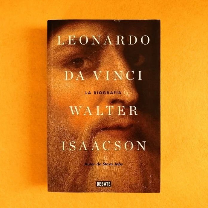 Leonardo reseña de Patricio Contreras en LyB