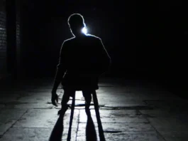 El cuento que Ariel Dorfman escribió sobre Giorgio Solimano bajo tortura Asesoría, de Ariel Dorfman